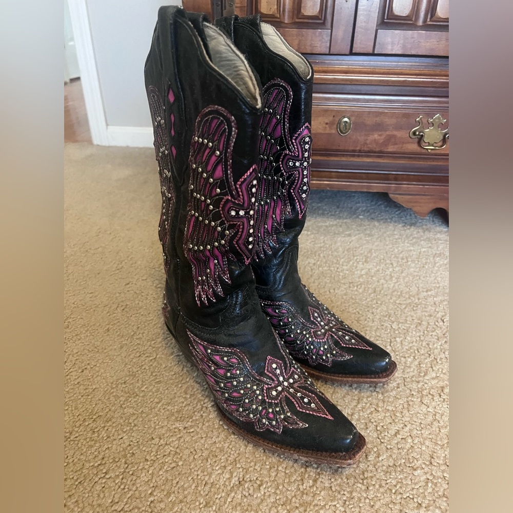 Corral women’s boots 7.5.